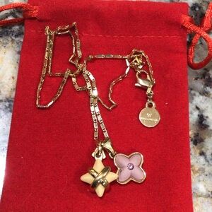 Wedgwood 16” Necklace